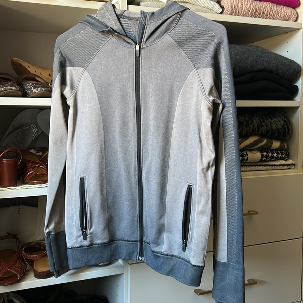 Lululemon nwot 
Ebb to Train Black Jacket